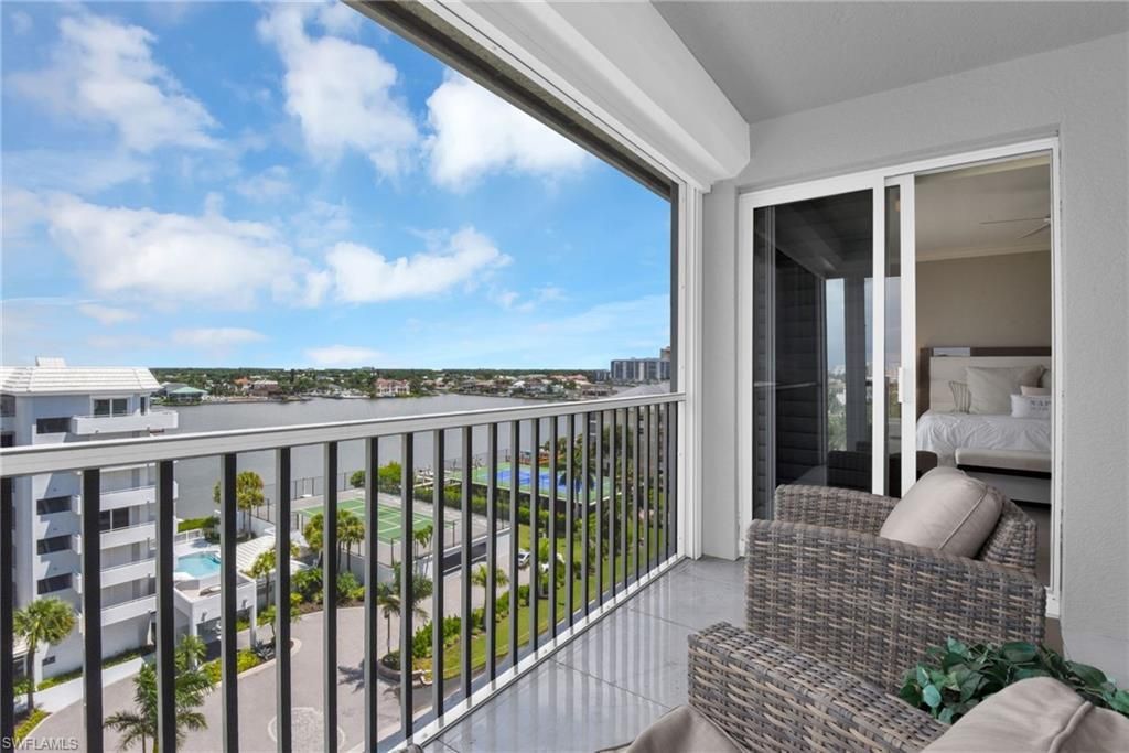 9811 Gulf Shore Dr , Unit PH 2, Naples, FL 34108 Photo