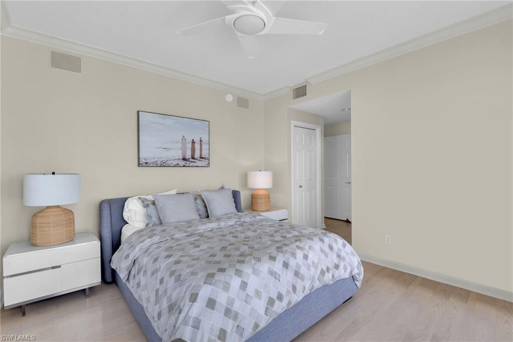 9811 Gulf Shore Dr , Unit PH 2, Naples, FL 34108 Photo