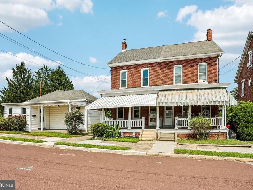427 W Race Street, Pottstown, PA 19464 Main Photo