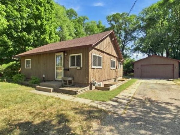 9123 Pillsbury Avenue S, Bloomington, MN 55420