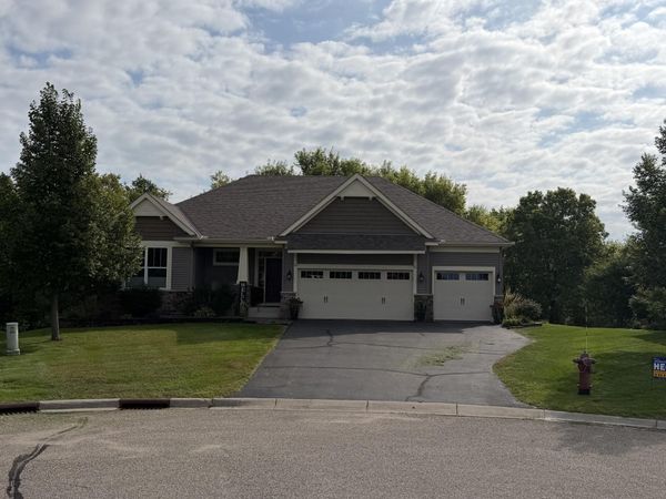 2225 Lake Circle, Victoria, MN 55386