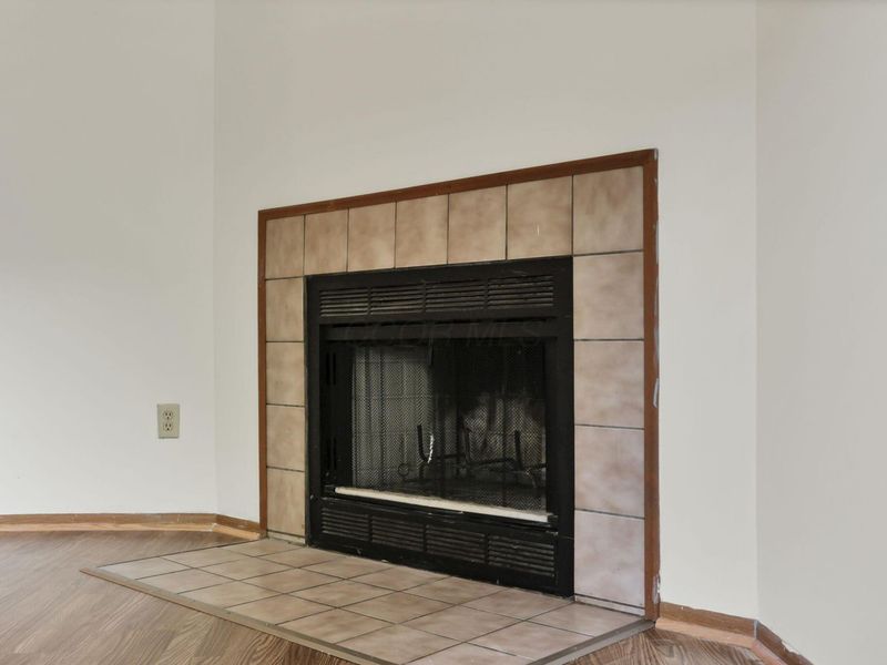 2418 Carolina Avenue, Unit 5, Columbus, OH 43229 Photo 10