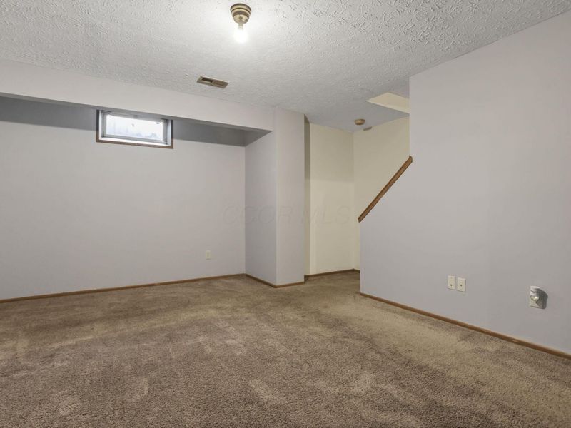 2418 Carolina Avenue, Unit 5, Columbus, OH 43229 Photo 34