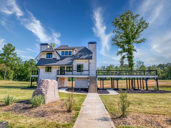692 Hutchins Wolfskin Road, Stephens, GA 30667