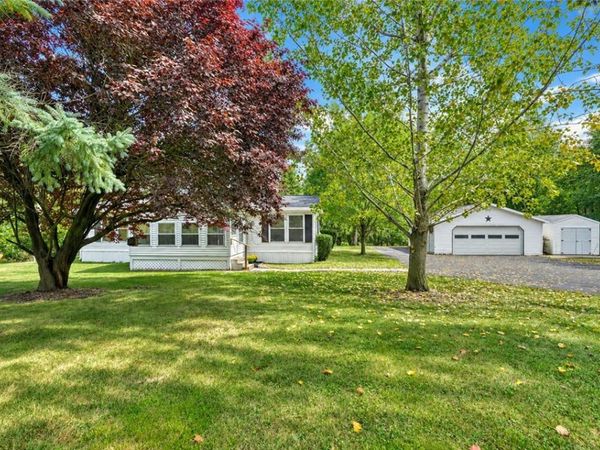 1555 State Route 14a , Penn Yan, NY 14527