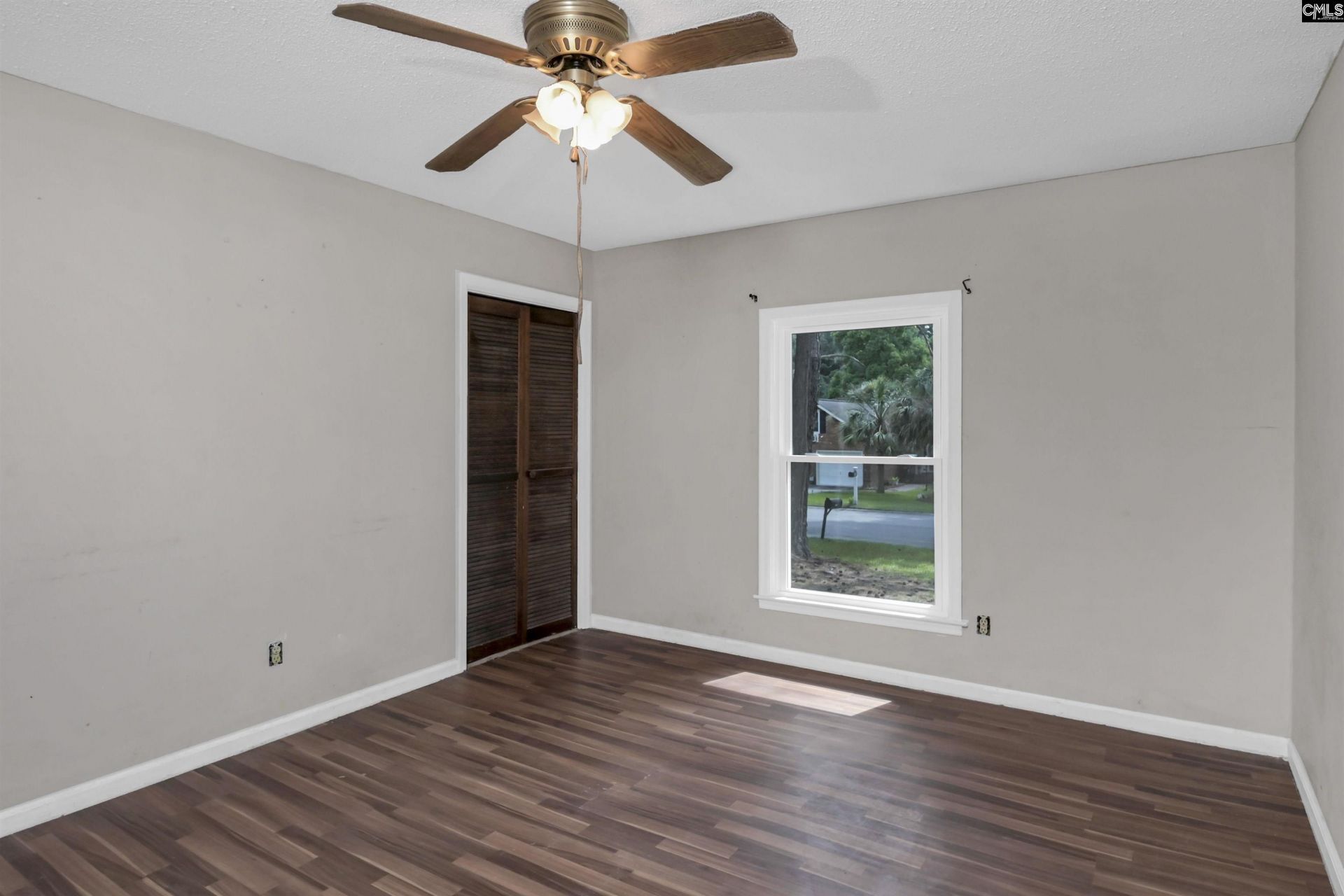 100 Sheridan Drive  Photo 14