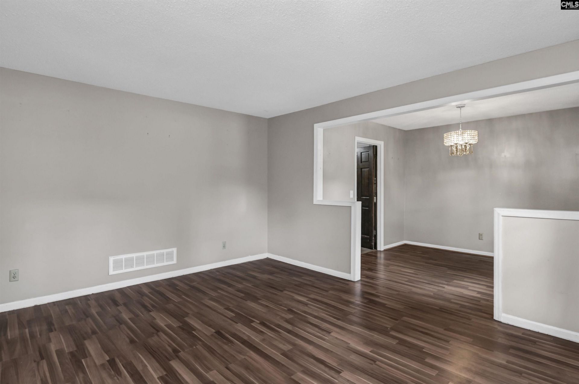 100 Sheridan Drive  Photo 22