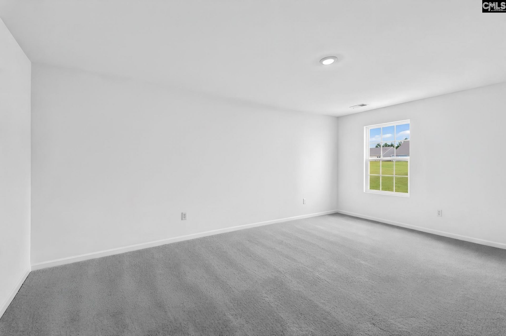 370 Sunny Falls Drive  Photo 18