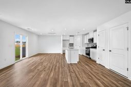 370 Sunny Falls Drive  photo 4