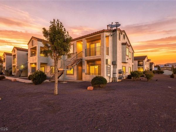 3318 N Decatur Boulevard , Unit 2096, Las Vegas, NV 89130