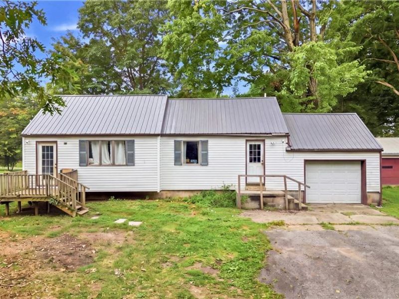3470 Roseview Drive SE, Hubbard, OH 44425 Photo 1