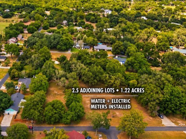 130 Colorado LN, Seguin, TX 78155