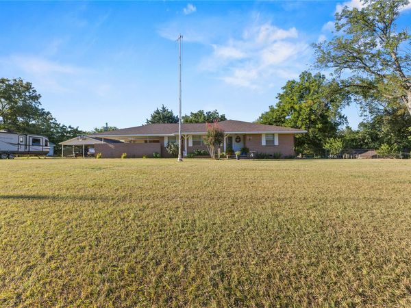 506 E Schmid, Wynnewood, OK 73098