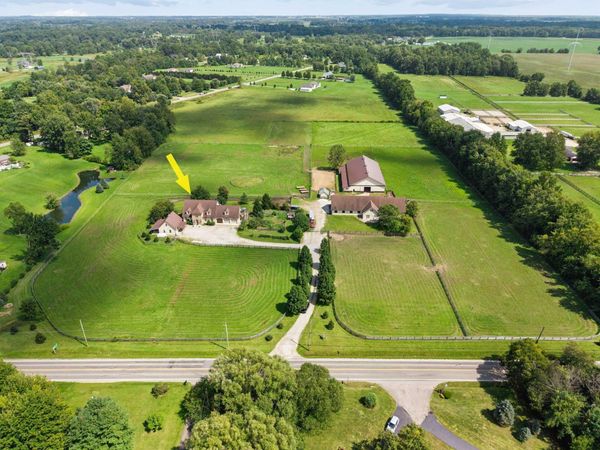 201 S State Route 605 , Sunbury, OH 43074