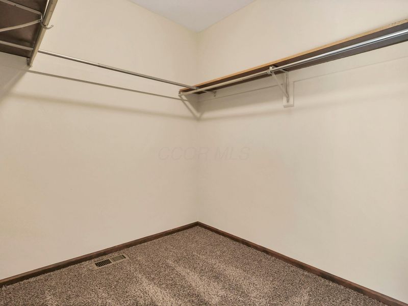 3151 Rivermill Drive, Unit 13, Columbus, OH 43220 Photo 23