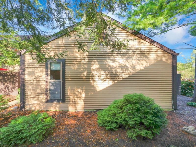 3151 Rivermill Drive, Unit 13, Columbus, OH 43220 Photo 3