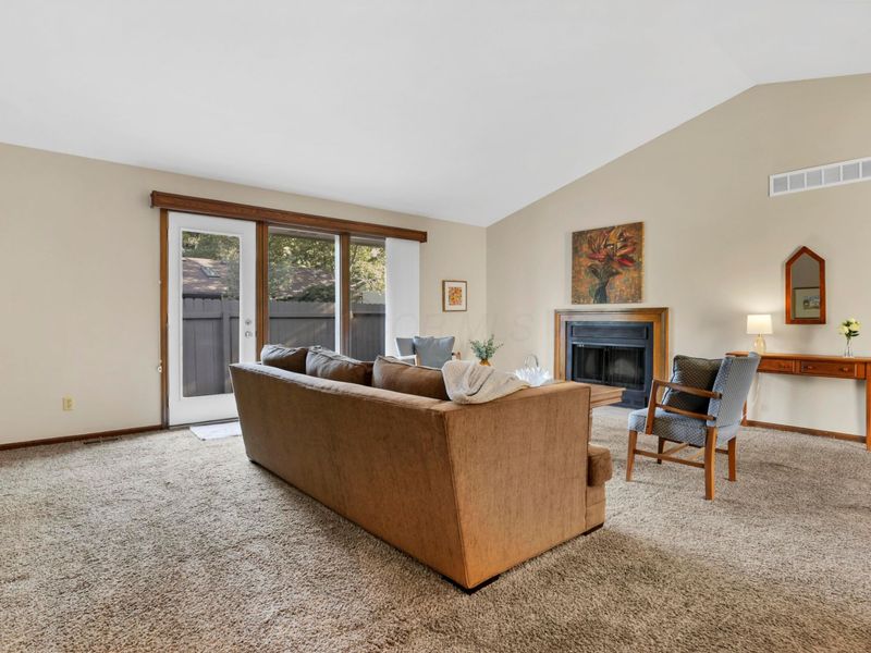 3151 Rivermill Drive, Unit 13, Columbus, OH 43220 Photo 8