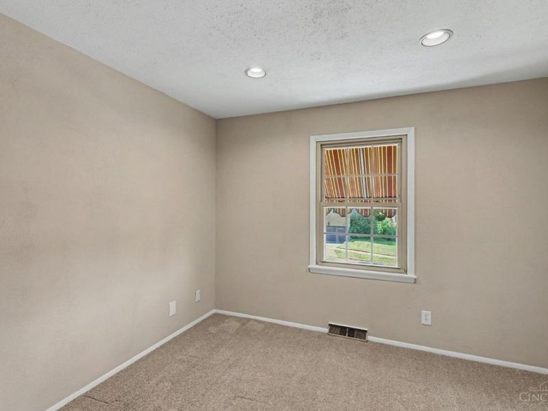 5494 Cleander Drive, Delhi Township, OH 45238 Photo 8