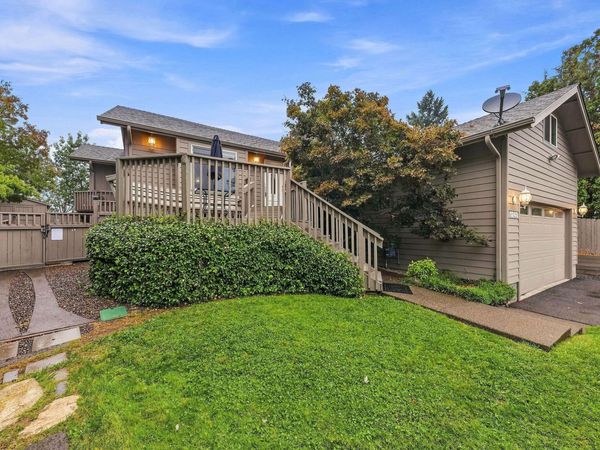 1240 Marcus Way, Grants Pass, OR 97527