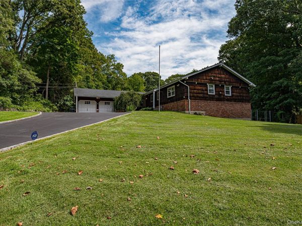 37 Buckingham Drive, Dix Hills, NY 11746