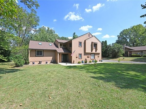 1065 Wilderness Bluff, Tipp City, OH 45371
