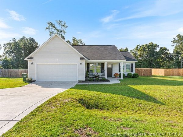 18 Terrier Court , Parkton, NC 28371