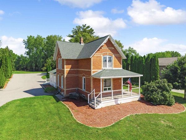 610 N MAIN STREET, Oconto Falls, WI 54154