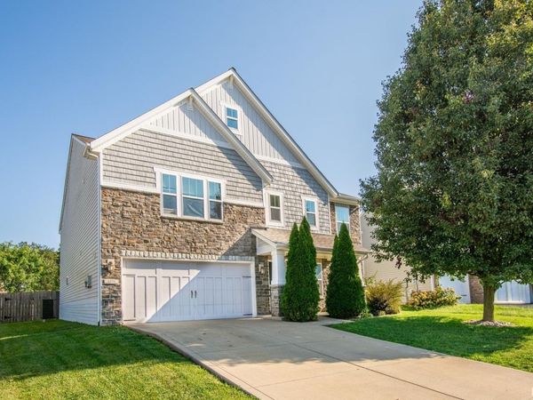 5376 W Stonewood Drive, Bloomington, IN 47403