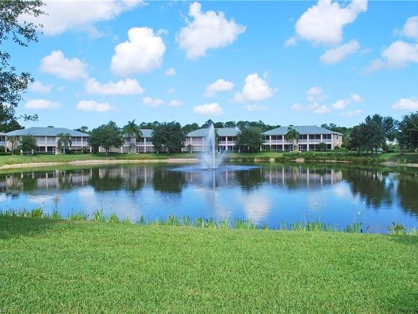 558 Vintage Reserve LN , Unit B, NAPLES, FL 34119