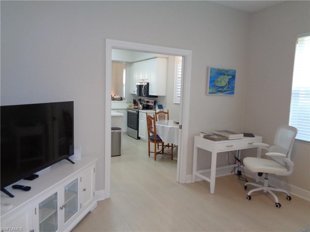 558 Vintage Reserve Ln , Unit B, Naples, FL 34119 Photo