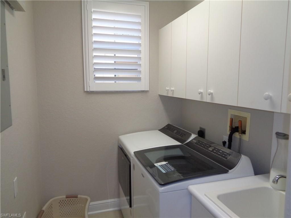 558 Vintage Reserve Ln , Unit B, Naples, FL 34119 Photo