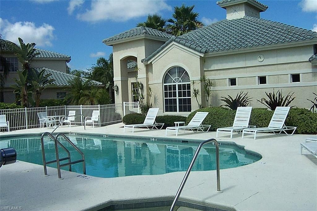 558 Vintage Reserve Ln , Unit B, Naples, FL 34119 Photo