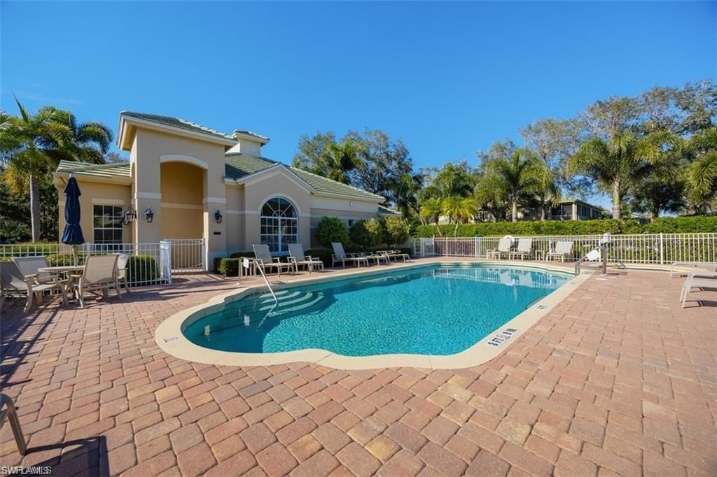 558 Vintage Reserve Ln , Unit B, Naples, FL 34119 Photo