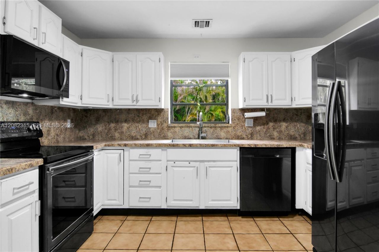 17110 SW 64th Ct, Southwest Ranches, FL 33331 Photo