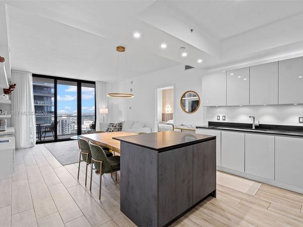 1010 Brickell Ave , Unit 4009, Miami, FL 33131