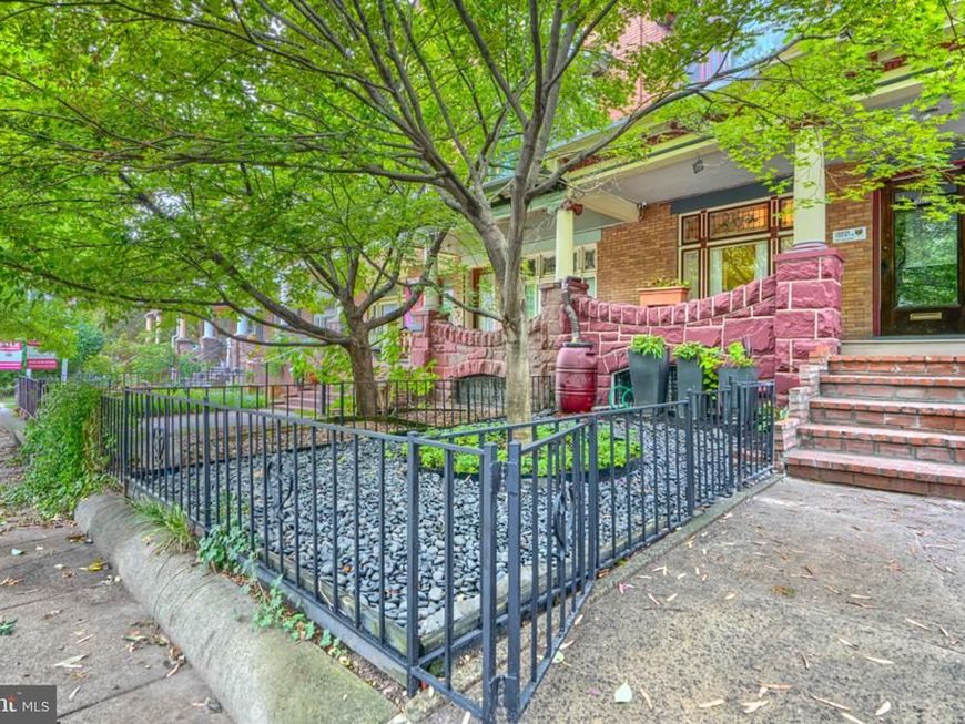 2710 N Calvert Street, Baltimore, MD 21218 Main Photo
