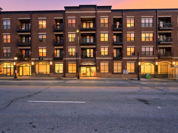 15 E Franklin Avenue, Unit 210, Minneapolis, MN 55404