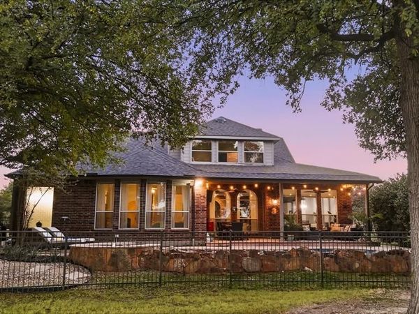 9355 Blanco Drive, Lantana, TX 76226