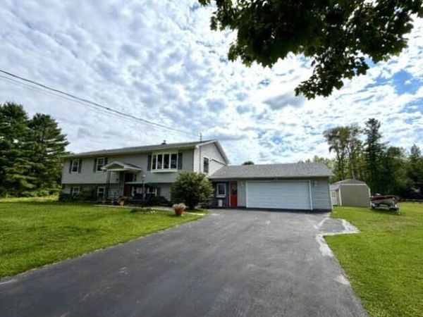 87 Taylor Road , Winslow, ME 04901