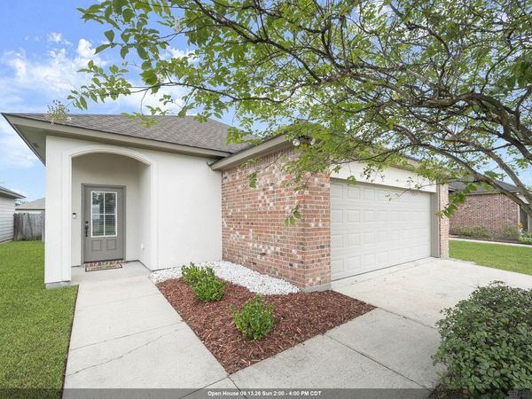 1665 El Tigre Dr, St Gabriel, LA 70776