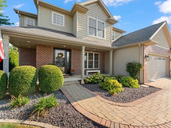 504 Elk Drive, Mahomet, IL 61853