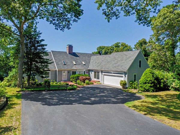 4 Maureens Way, Dennis, MA 02638