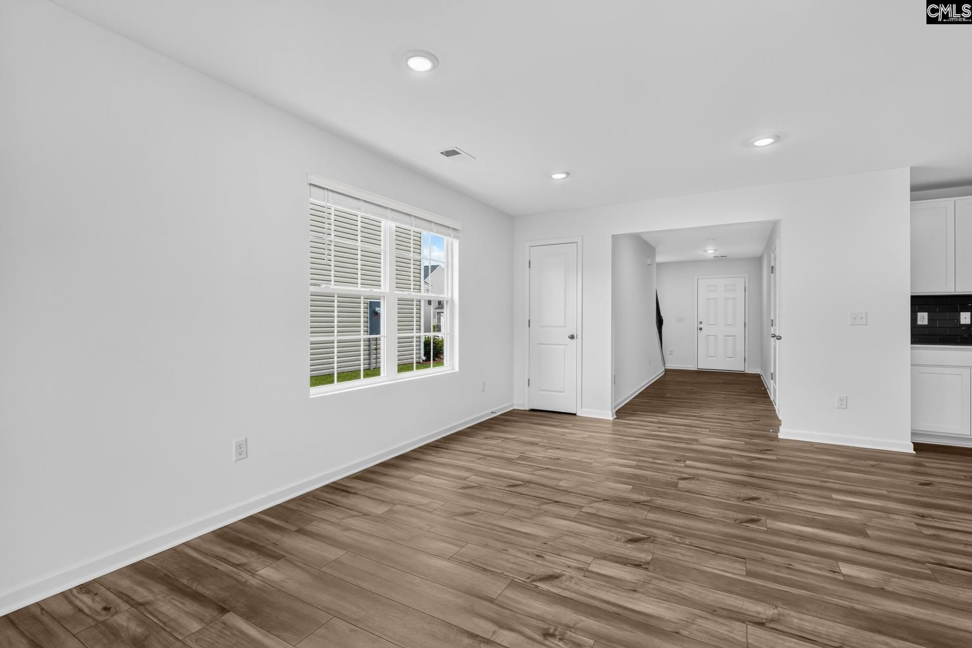 365 354 Sunnyfalls Drive  Photo 10