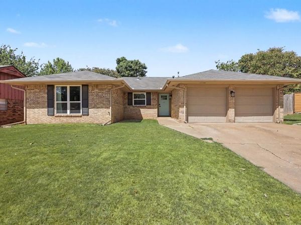 713 Banner Avenue, Edmond, OK 73013