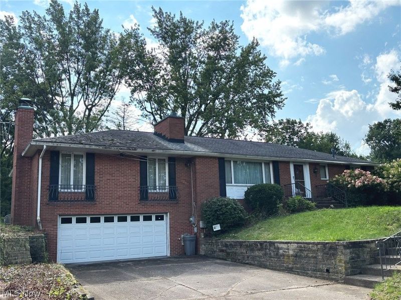 1410 Perry Drive NW, Canton, OH 44708 Photo 1