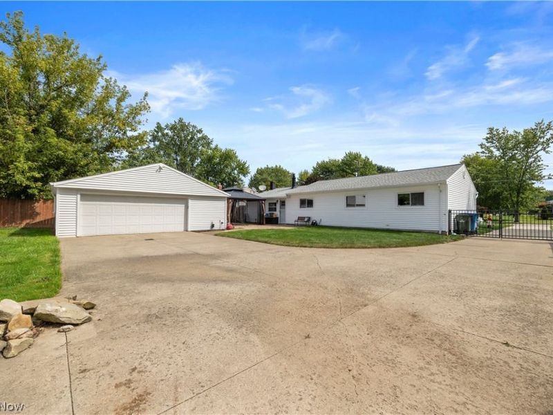 6044 Paula Boulevard, North Ridgeville, OH 44039 Photo 32