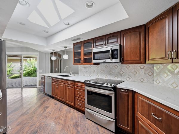 10814 W THUNDERBIRD Boulevard, Sun City, AZ 85351