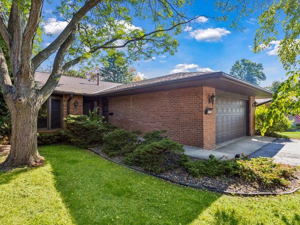 340 Inland Lane N, Plymouth, MN 55447