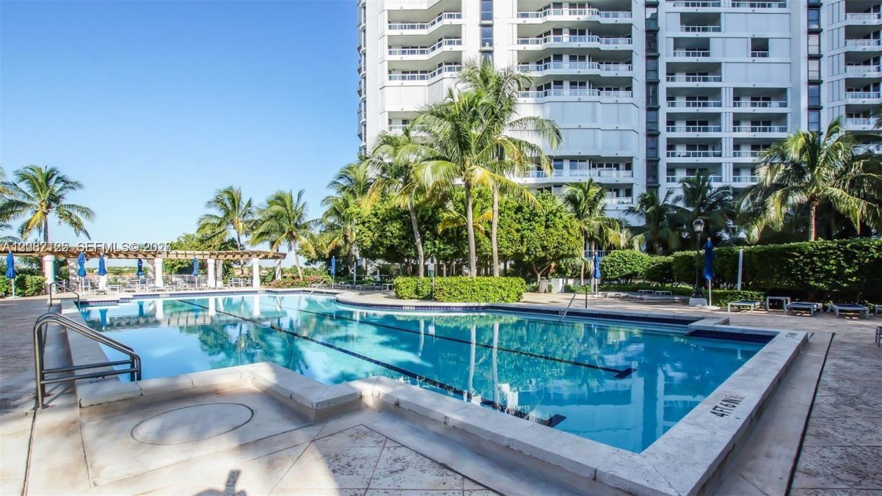 21055 Yacht Club Dr , Unit 510, Aventura, FL 33180 Photo