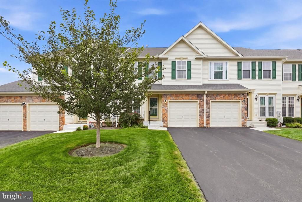 712 WISTERIA DRIVE , WARRINGTON, PA 18976